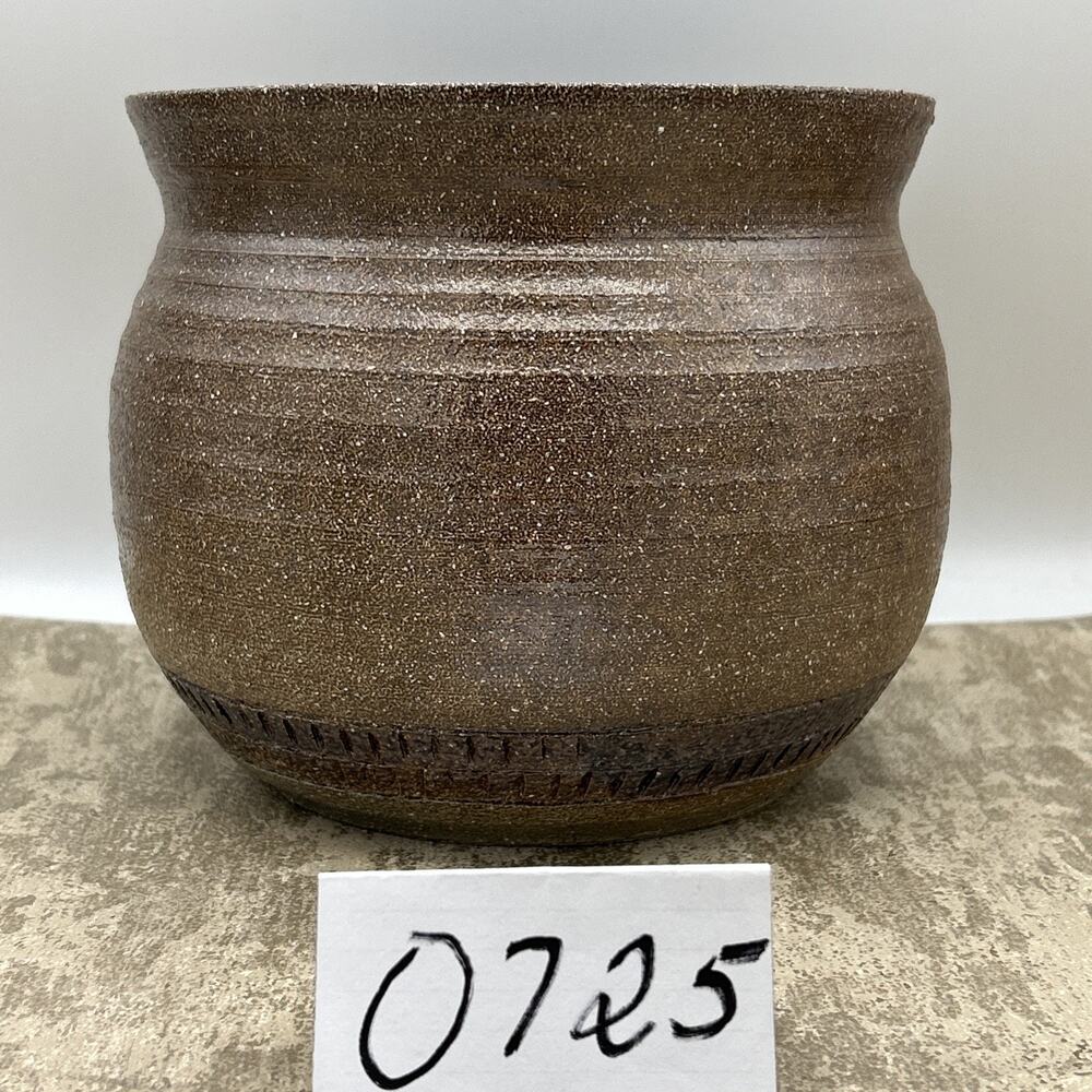 Rustic Bizen Ware Pot/Vase - Picture 3 of 9